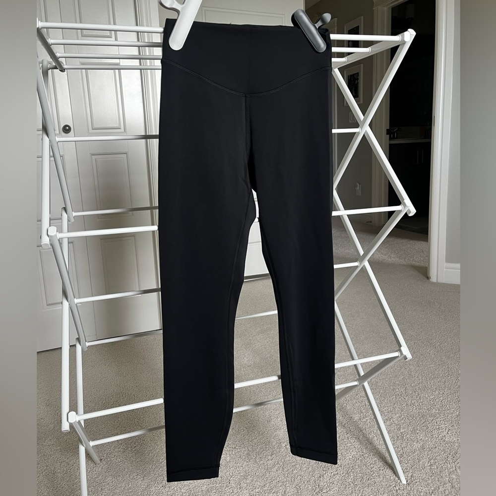 LULULEMON BLACK SMOOTH COVER WUNDER UNDER